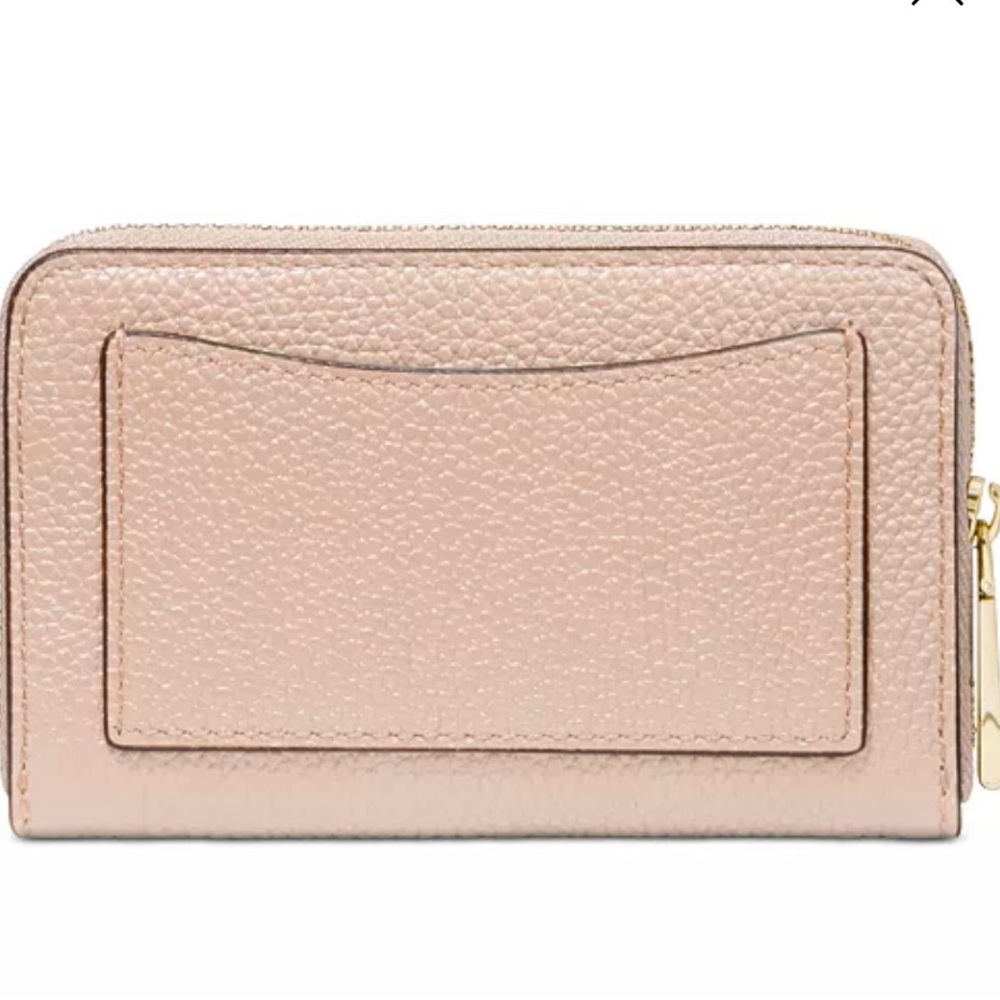 Michael Kors Pink Wallet with Elegant Leather Finish - Picture 3 of 8